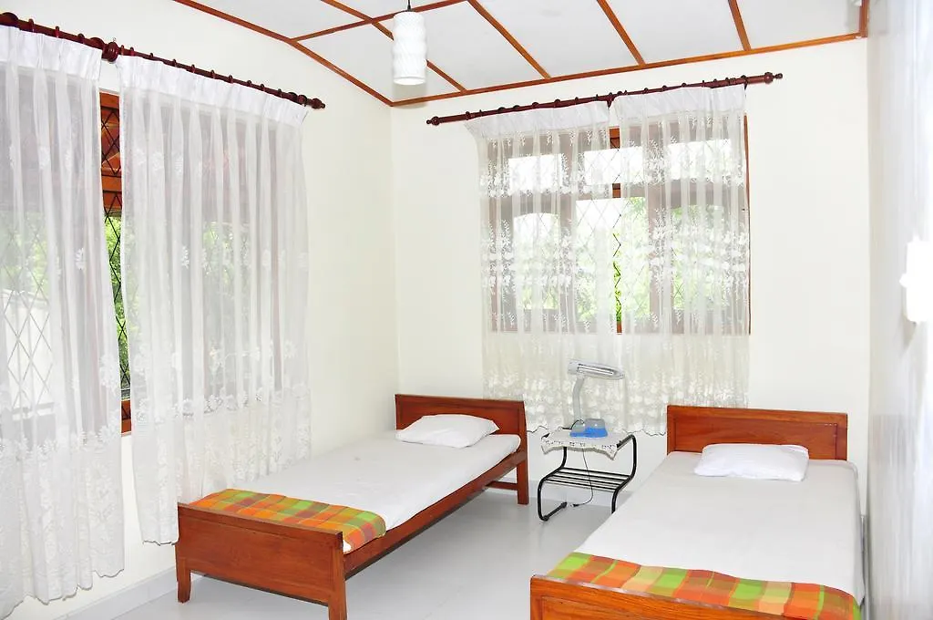Ajanthas' Homestay 康提