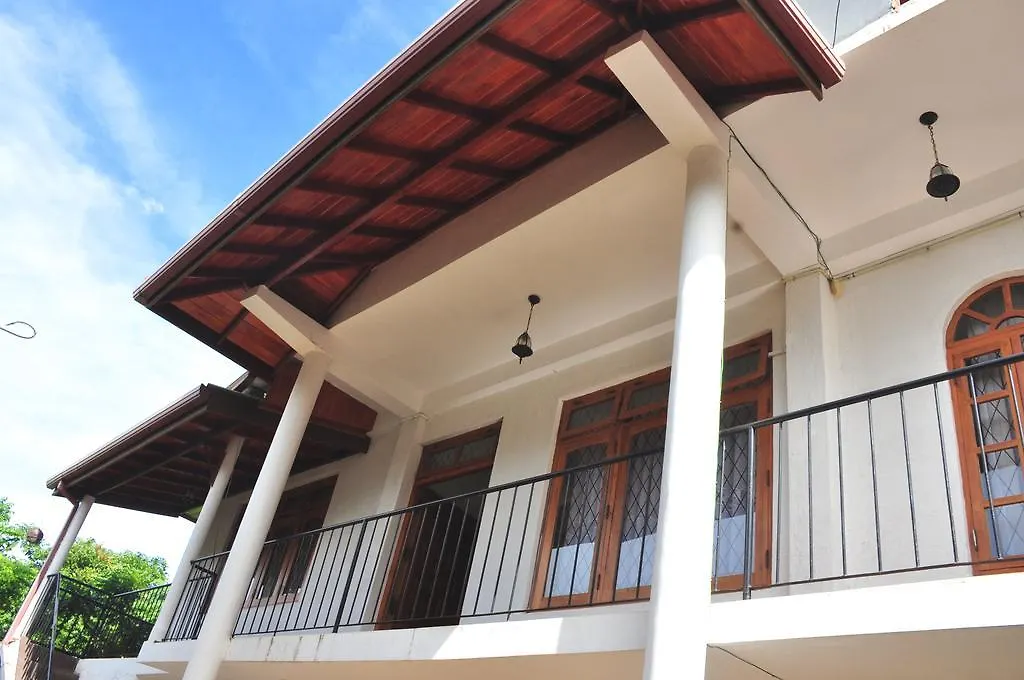Ajanthas' Homestay 康提 0*,